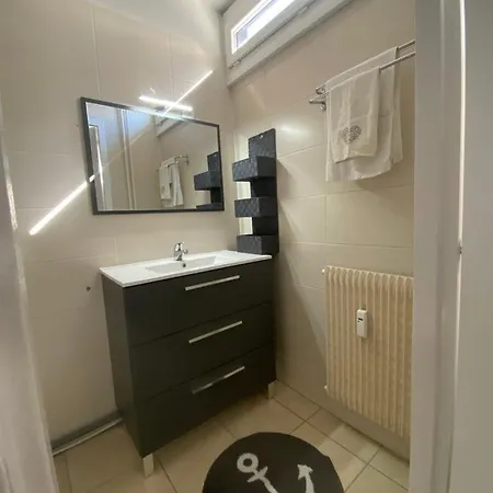 Cozy 2 Steps From Geneva * טונון-לה-בן
